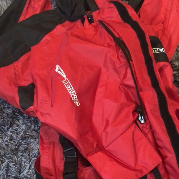 Teknic otisca red / black rain jacket with reflective back stripe. New! - Picture 4 of 14